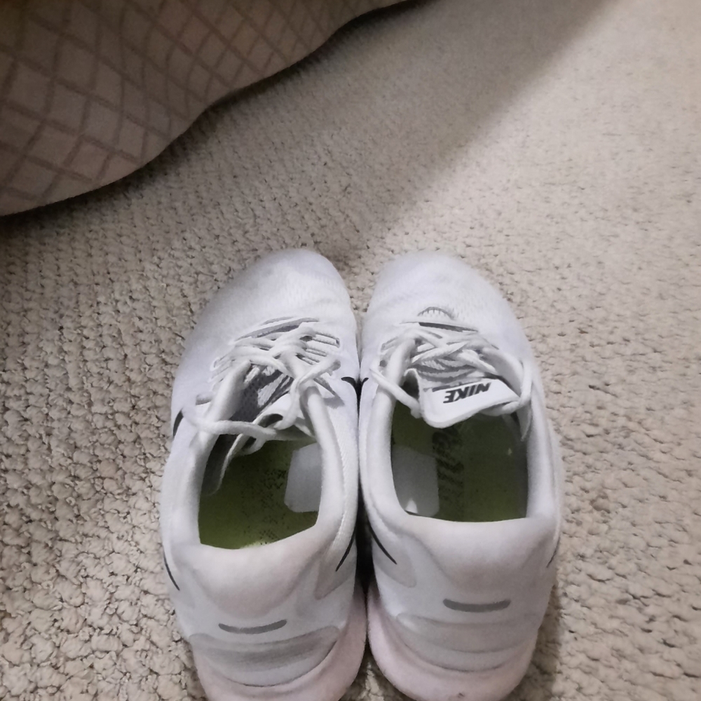 Nike Running Shoes - Picture 4 of 5